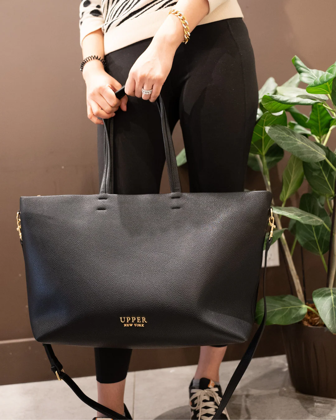 The Minimalist Tote Bag for Work & Travel - Image 16