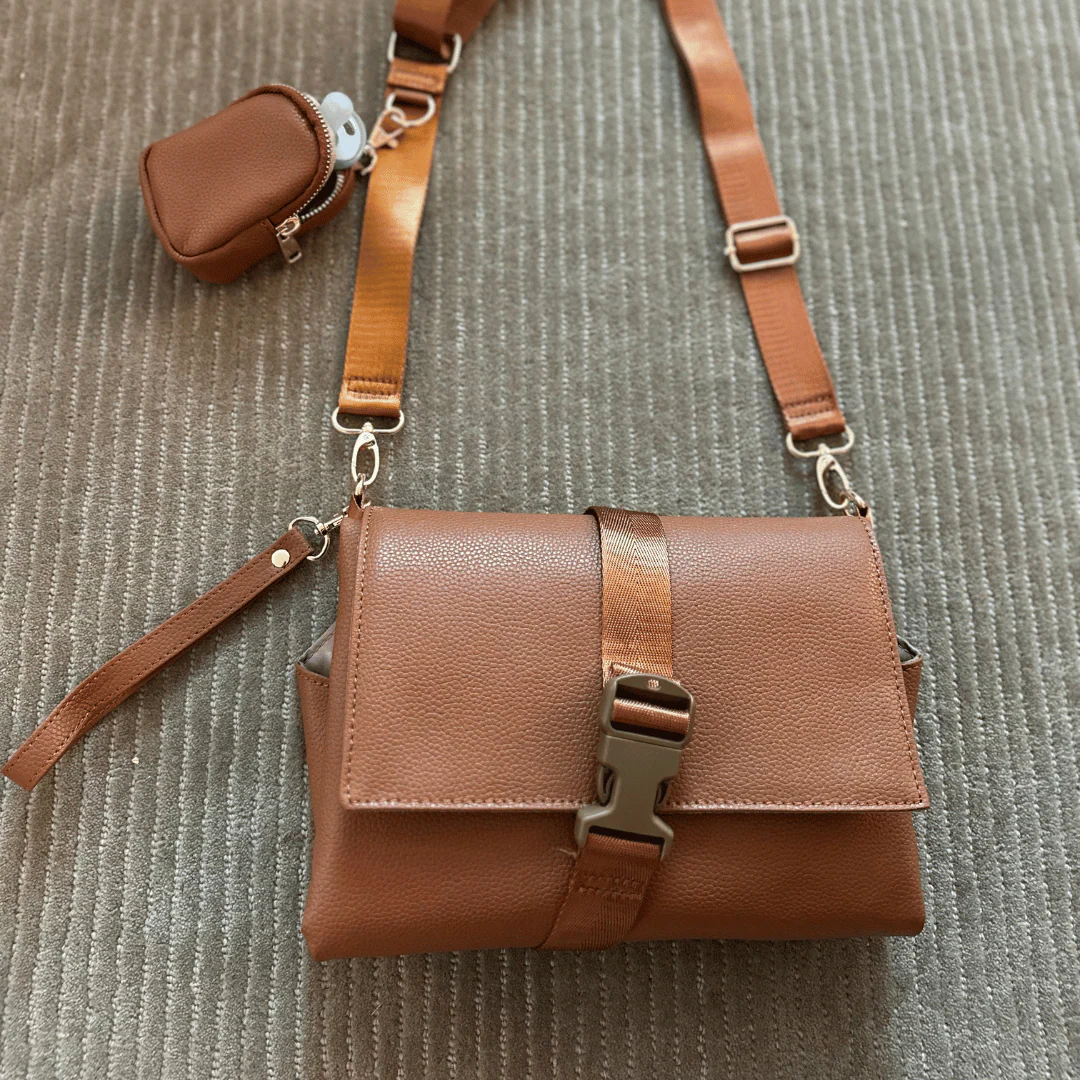Leather Changing Bag - Everyday Changing Clutch (Black) - Image 5
