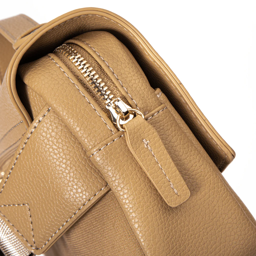 Leather Fanny Bag Travel Bag - On-the-Go Travel Pack (Beige) - Image 6